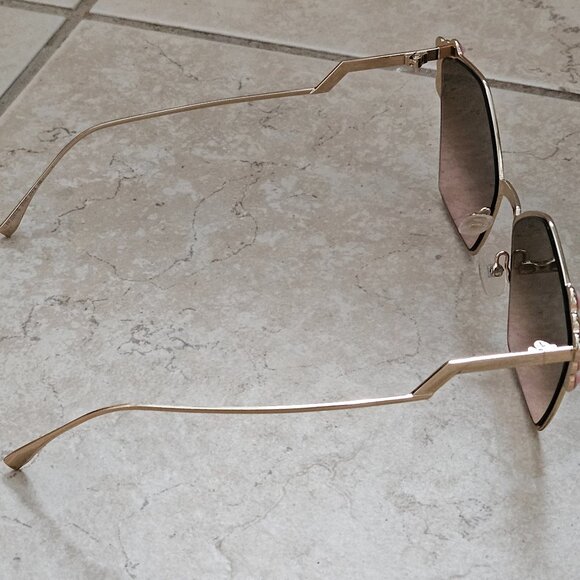 NWOT FENDI GEOMETRIC PENTAGON ITALY METAL PINK CRYSTAL OVERSIZED SUNGLASSES main image 7